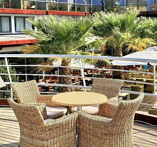 Senses Ocean Blue Sea Side - 4*