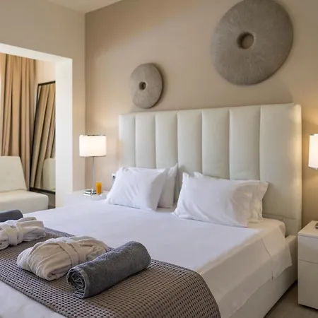 منتجع Senses Ocean Blue Sea Side 4*