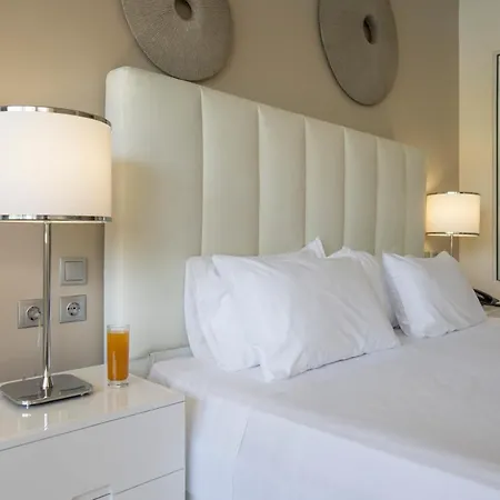 Senses Ocean Blue Sea Side Kremastí