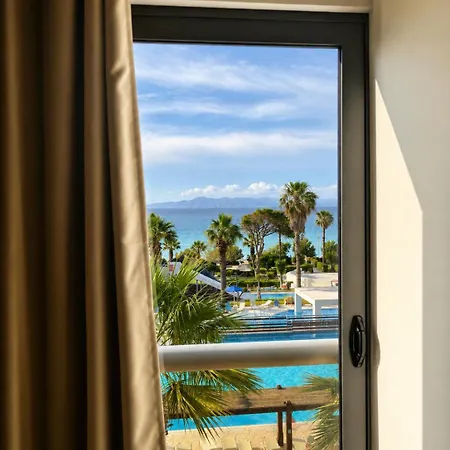 Senses Ocean Blue Sea Side & By Anayia Resort Kremastí