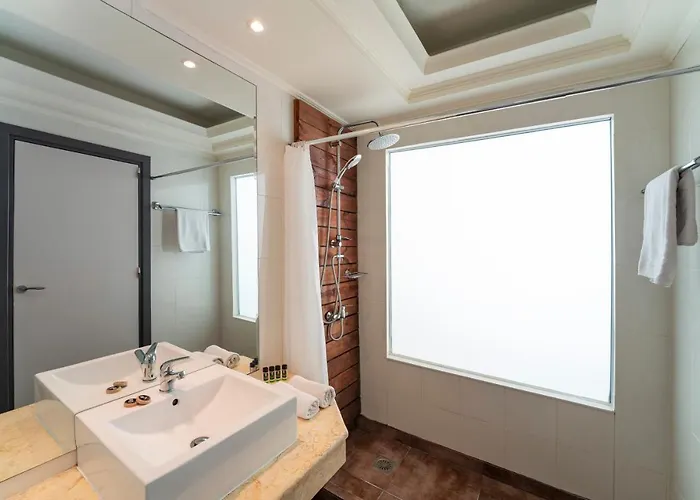 Senses Ocean Blue Sea Side Resort 4*